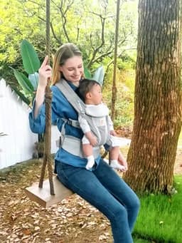 Egobaby Omini the 360 Is a Breathable Mesh Baby Carrier with Ventilation All Around. Designed for Infants to Toddlers. Features Lumbar Support.
