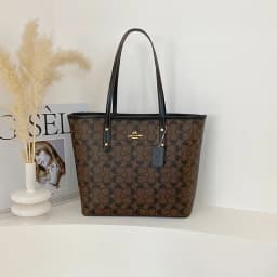 Stylish High-End Diaper Bag Women Designer Crossbody Bag Luxury Leather Handbag Minimalist Fashionable Large Tote Bag