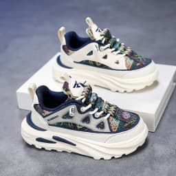 A pair of children's four-season mesh breathable sports shoes, thick sole wear-resistant dad shoes, sizes 30-39，LY-L9803