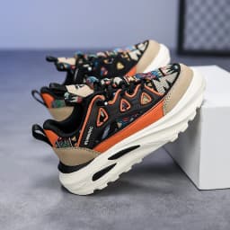 A pair of children's four-season mesh breathable sports shoes, thick sole wear-resistant dad shoes, sizes 30-39，LY-L9803