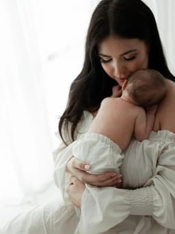 Maternity Photoshoot Dress Off Shoulder Long Sleeve White Boho Maxi Gown Pregnancy Photography Outfit Baby Bump Maternity Gown