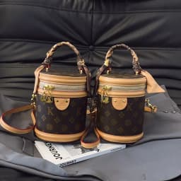 Trendy Design Simple Unique Leisure Diaper Bags For Ladies Luxury Brand Elegant Crossbody Leather Commuter Bag