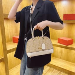 Paris fashion designer women's shoulder bag elegant women's chain strap crossbody bag luxurious zipper small square bag