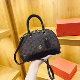 Paris fashion designer women's shoulder bag elegant women's chain strap crossbody bag luxurious zipper small square bag