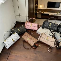 High-End Minimalist Diaper Bag: Elegant Crossbody Handbag For Women With Designer Logo And Large Capacity Vintage Tote