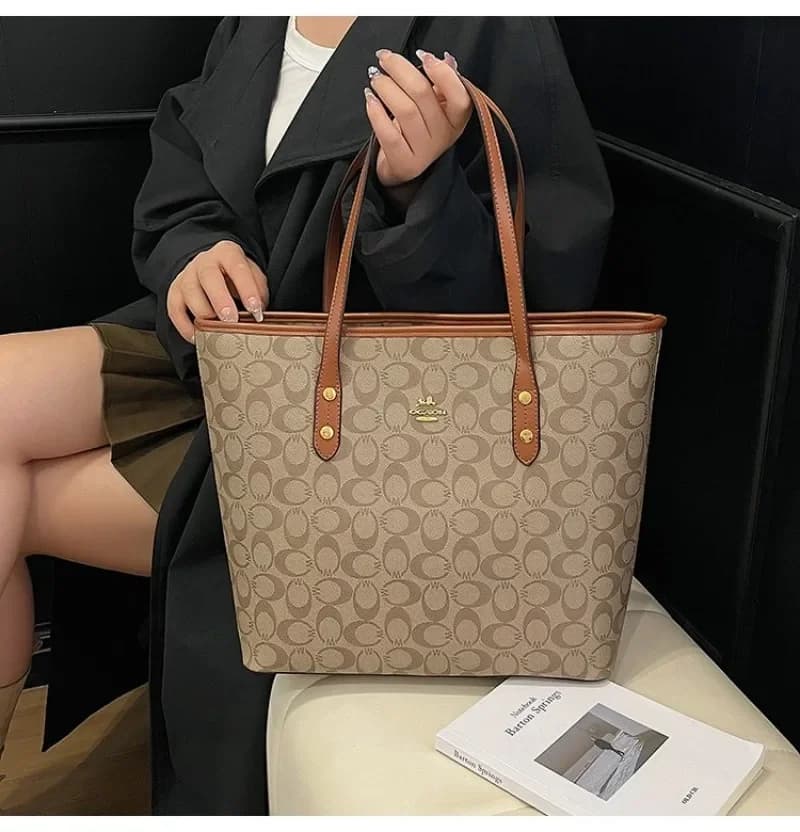 Fashionable Textured Retro Diaper Bag For Women Trendy Crossbody Handbag Luxury Designer Leather Elegant Shoulder Tote Large