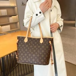 Elegant Leather Classic Designer Paris Fashion Large Capacity Crossbody Bag For Women Luxury Brand Stylish Diaper Bags