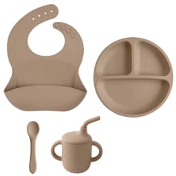 Children’s Tableware Set Made of Silicone for Serving Food