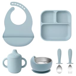 Children’s Tableware Set Made of Silicone for Serving Food