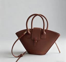 Chic Leather Simple Handbag Elegant Design Parisian Inspired Can Be Used As A Glamorous And Fashionable Diaper Bag