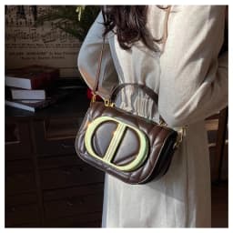 Luxury women's chain shoulder bag, classic designer leather crossbody bag, elegant and trendy style handbag