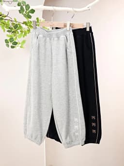 Dave Bella Children Autumn Knitted Pants Girls Spring Elastic Waist Embroidery Trousers Casual Sports Jogger Trousers DK3262885