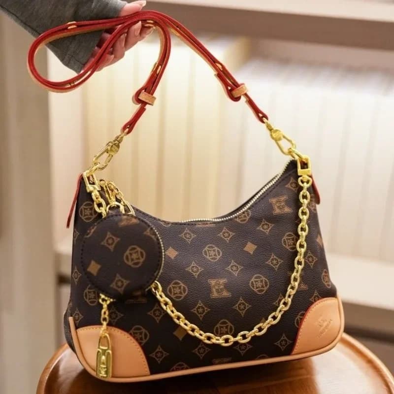 High-End Designer Paris Diaper Bag For Women Letter Logo Leather Tote With Fashionable Crossbody And Stylish Shoulder Strap