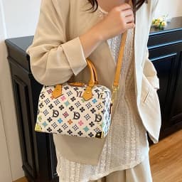 High-End Fashion Diaper Bag: Elegant Crossbody Bag For Women With Minimalist Designer Logo And Large Capacity Messenger Tote