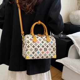 High-End Fashion Diaper Bag: Elegant Crossbody Bag For Women With Minimalist Designer Logo And Large Capacity Messenger Tote