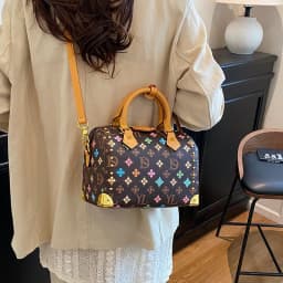 High-End Fashion Diaper Bag: Elegant Crossbody Bag For Women With Minimalist Designer Logo And Large Capacity Messenger Tote