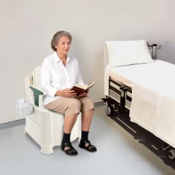 Green Bedside Commode Chair Portable Toilet with Armrests Induction Night Light Dual Black Inner Buckets Bedroom Squat Toilet Dual Use 100kg Load Capacity Anti-Odor Slow-Close Seat for Elderly Disabled Pregnant Home Bathroom RV Camping