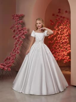 2026 New Beaded 3D Flower Girls Flower Dresses For Wedding Elegant Cute Off Shoulder Kids Princess Gown For Formal Occasion