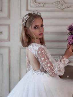 Charming Sweet Beaded Lace Appliques Girls Dresses For Dancing Performance Exquisite Puff Sleeve Kids Princess Gown Party Wear