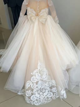 Flower Girl Dress with Lace Embroidery and Tulle Long Sleeves Children's Trailing Train Gown