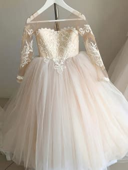 Flower Girl Dress with Lace Embroidery and Tulle Long Sleeves Children's Trailing Train Gown