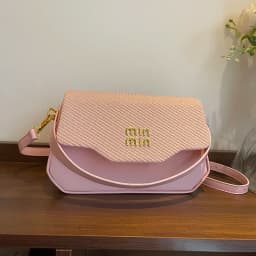Unique Elegant Leather Diaper Bag: Luxury Crossbody Messenger Bag For Women With Vintage Designer Logo And Large Tote Capacity