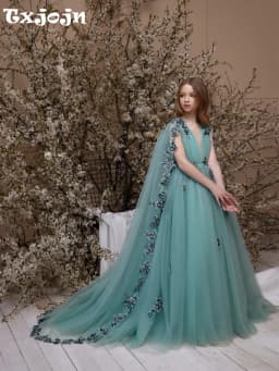 Green Exquisite 3D Floral Kids Princess Gown With Cape For Party Girls Elegant V-neck Dresses Stage Performance Wear 2-14Y