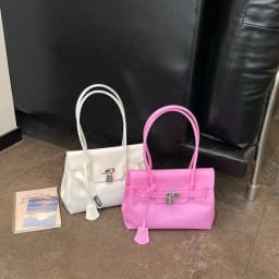 High-End Minimalist Leather Diaper Bag: Elegant Crossbody Handbag For Women With Designer Logo And Large Capacity Vintage Tote