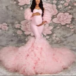 Mermaid Maternity Gown with Sweetheart Neck & Long Train – Fitted Pregnancy Dress for Baby Shower & Studio Photography