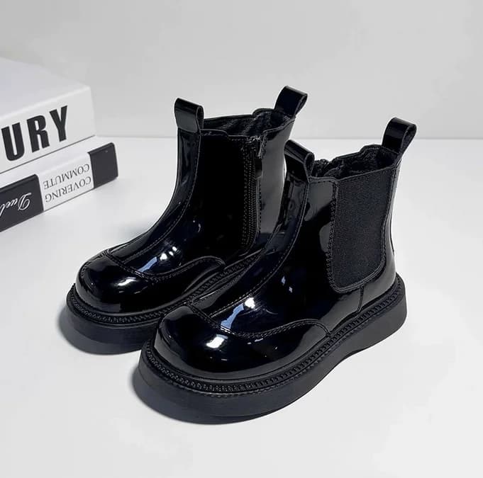 Kids Fashion Ankle Boots for Boys Girls Unisex Glossy PU Leather Rubber Boots Classic Chelsea Boots 2025 Autumn Winter Brand New