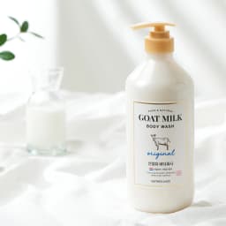 Showermate Goat's Milk Body Wash 800ml Original 2Pcs + Manuka Honey 2Pcs + Goat's Milk Mint Soap 90Gx4Pcs Additional Configuration