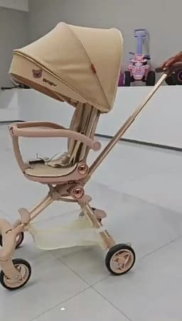 Baby Walking Artifact Windproof Baby Stroller in Autumn and Winter Light Folding Can Sit on A Reclining Baby Stroller