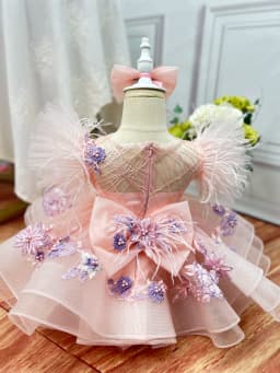 New Baby Girl Toddler Dress Birthday Party Dress Exquisite Unique Girl Sweet Little Fly Sleeve Cake Skirt