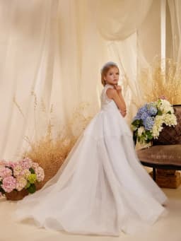 Sparkly Luxurious Beaded Halter A-line Long Girls Evening Dresses Banquet Party Wear Elegant Charming Kids Princess Gown On Sale