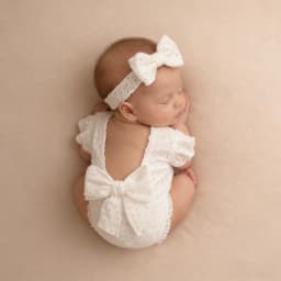 Newborn Baby Girl Eyelet Ruffled Romper with Back Bow and Matching Headband Infant Photography Outfit Newborn Photo Clothes