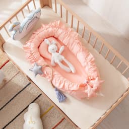 Newborn Bed for Breastfeeding Sleep Baby Cribs Portable Baby Nest 0-18 Months Detachable Anti-Rollover Bassinet with Cooling Mat