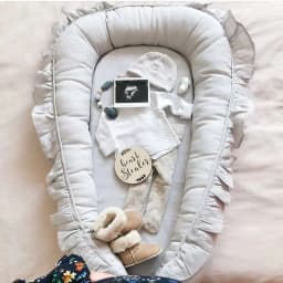 Newborn Bed for Breastfeeding Sleep Baby Cribs Portable Baby Nest 0-18 Months Detachable Anti-Rollover Bassinet with Cooling Mat