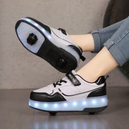 2 Wheel Roller Skate Shoes Kids Boys Girls Flashing Light Shoes LED Light Luminous Children Sneakers Outdoor Casual Shoes Sports