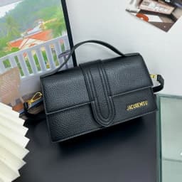 Famous chain strap crossbody bag, fashionable women's shoulder bag, luxury handbag suitable for daily gatherings