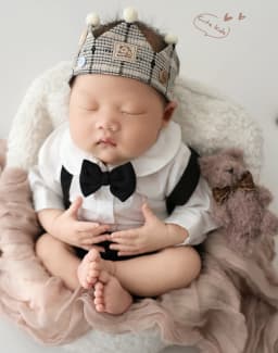 Newborn Boy Crown Outfit Baby Photography Props Set Studio Photo Shoot Props Newborn Baby Pictures Milestone Photography