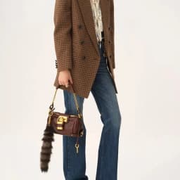 High quality women's chain strap crossbody bag, outdoor casual zipper shoulder bag, fashionable design handbag