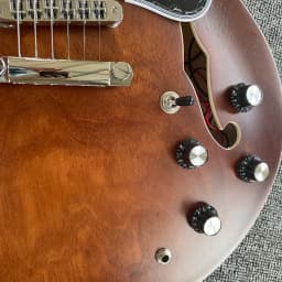 Professional Brown Electric Guitar Half Hollow Design Symmetrical Body 6-String Rock Jazz Style Suitable for Music Festival Performances