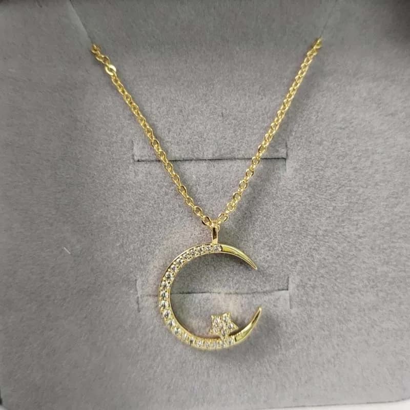 Fashion Shining Inlaid Zirconia Star Moon Pendant Necklace for Women Luxury Crystal Clavicle Chain Necklace Wedding Jewelry