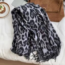 Women's Vintage Leopard Print Fringe Scarf| Thickened Warm Fabric, Embroidered Pattern, Stretch Material, Vintage Style, Suitable for Outings, Hand Wash or Professional Dry Clean