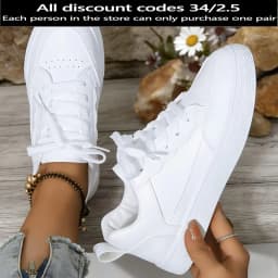 Women White Platform Sneakers 2026 New Fashion Lace Up Skate Shoes Ladies Light Soft Leather Casual Walking Shoes Non Slip Flat Sole All Match Daily Outdoor Comfy Versatile White Trainer Footwear Trendy Minimalist Basic White Sneakers for Daily Travel Sho