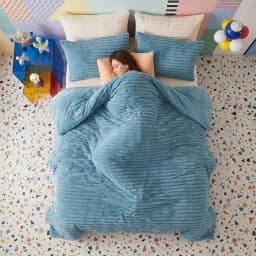 Winter Milk Velvet Quilt Soft Comfortable And Warm Thick Quilt Universal For All Seasons Suitable For Bedrooms Hotels Guest Rooms And Other Scenes Flower Pattern Machine Washable. (Queen King Size)