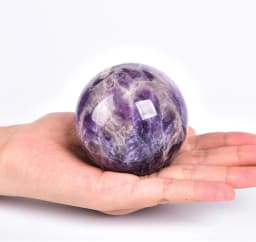 6-7cm Natural Amethyst Crystal Sphere Ball with Wooden Stand Polished Reiki Healing Chakra Stone for Meditation Yoga Feng Shui Home Office Desk Decor Living Room Bookshelf Display Birthday Gift for Women Men Crystal Lover Collection