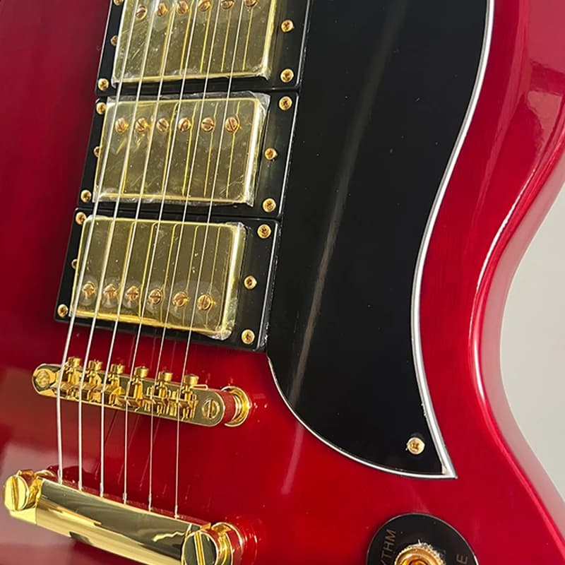Shipped from a US warehouse, gold hardware, mahogany body & neck, HHH pickups, free shipping