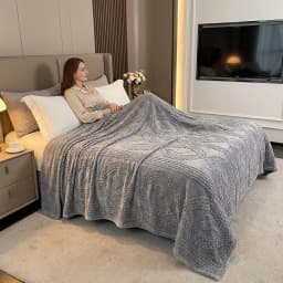 Ultra Soft Blanket Queen Size Cozy Fuzzy Plush Thick Warm for All Season Bedding