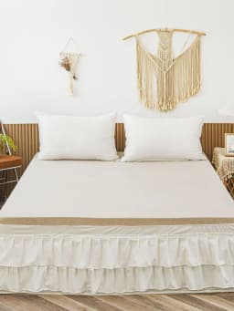Cream Bed Skirt, Bohemian Style Bed Skirt, 1pc Cream Ruffled Bed Skirt, Bedding Decor, Soft Polyester Fiber, Vintage Farmhouse Style, Double Ruffled Bed Skirt, Suitable For All Seasons